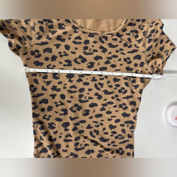 Abercrombie & Fitch Leopard Print Short Sleeve Body Suit Womens XXS - Picture 6 of 7